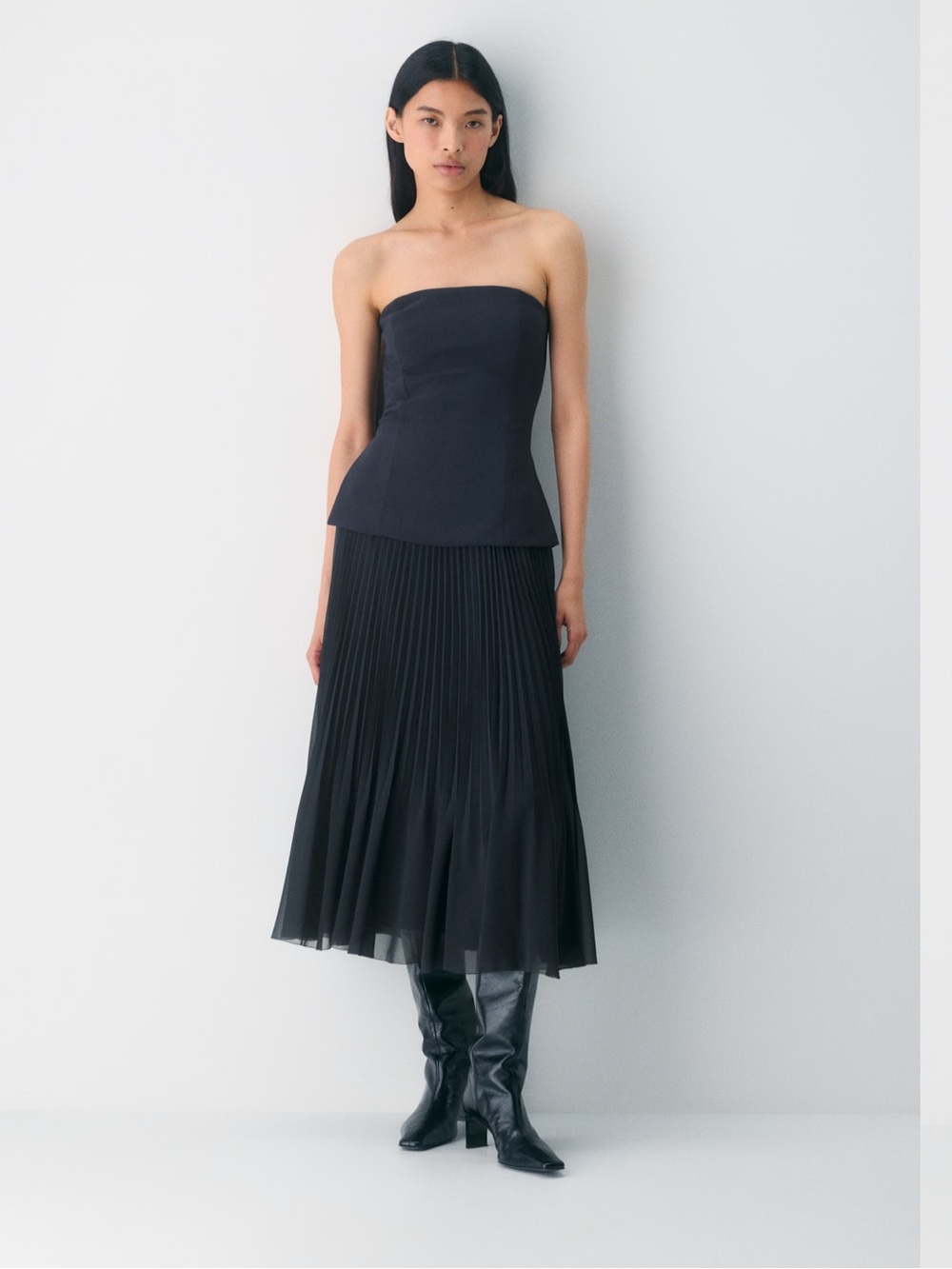 Wilfred Black Pleated Midi Skirt Size 4 - Picture 3 of 14